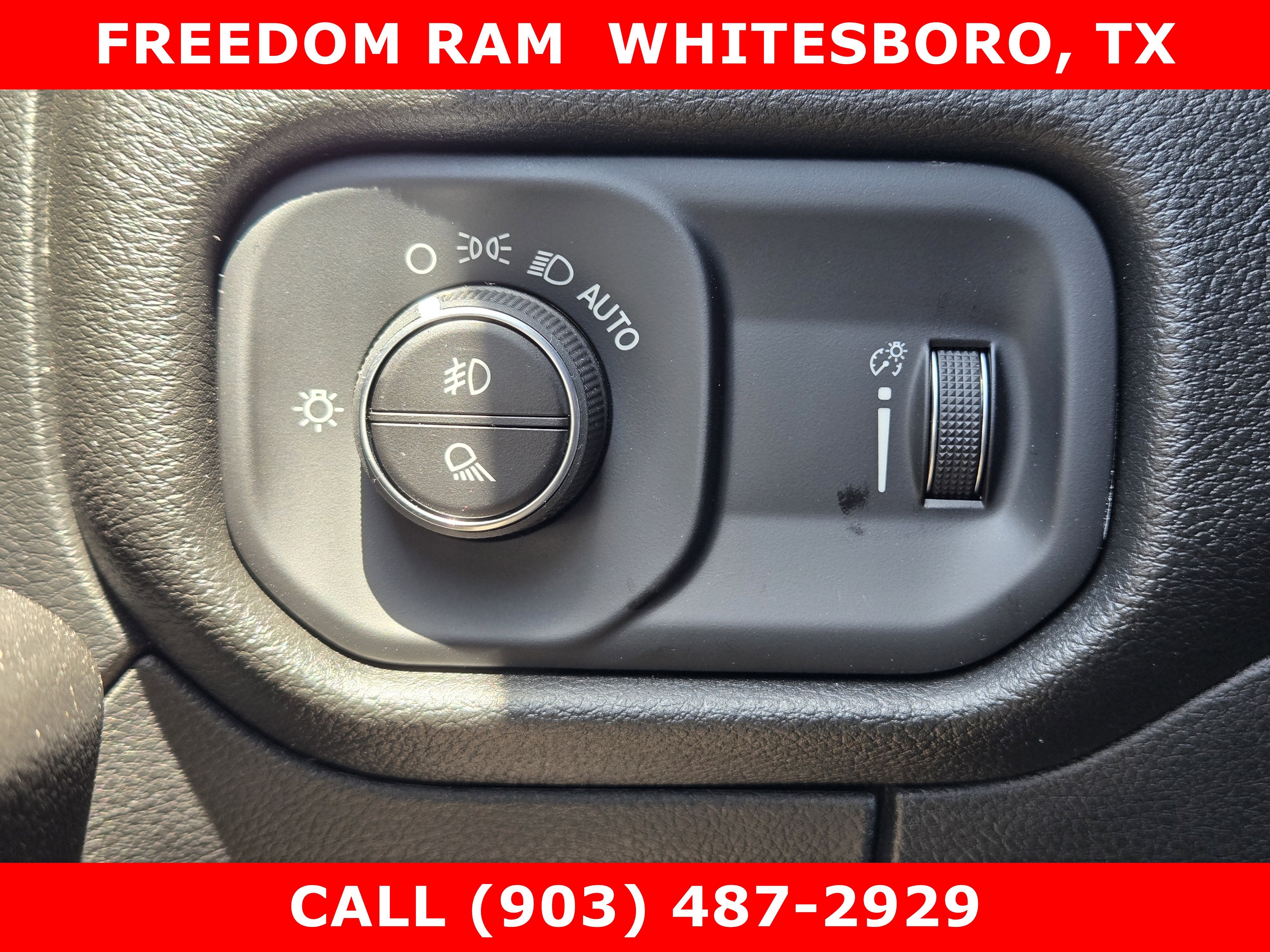 2026 RAM Ram 1500 RAM 1500 EXPRESS CREW CAB 4X2 5'7' BOX