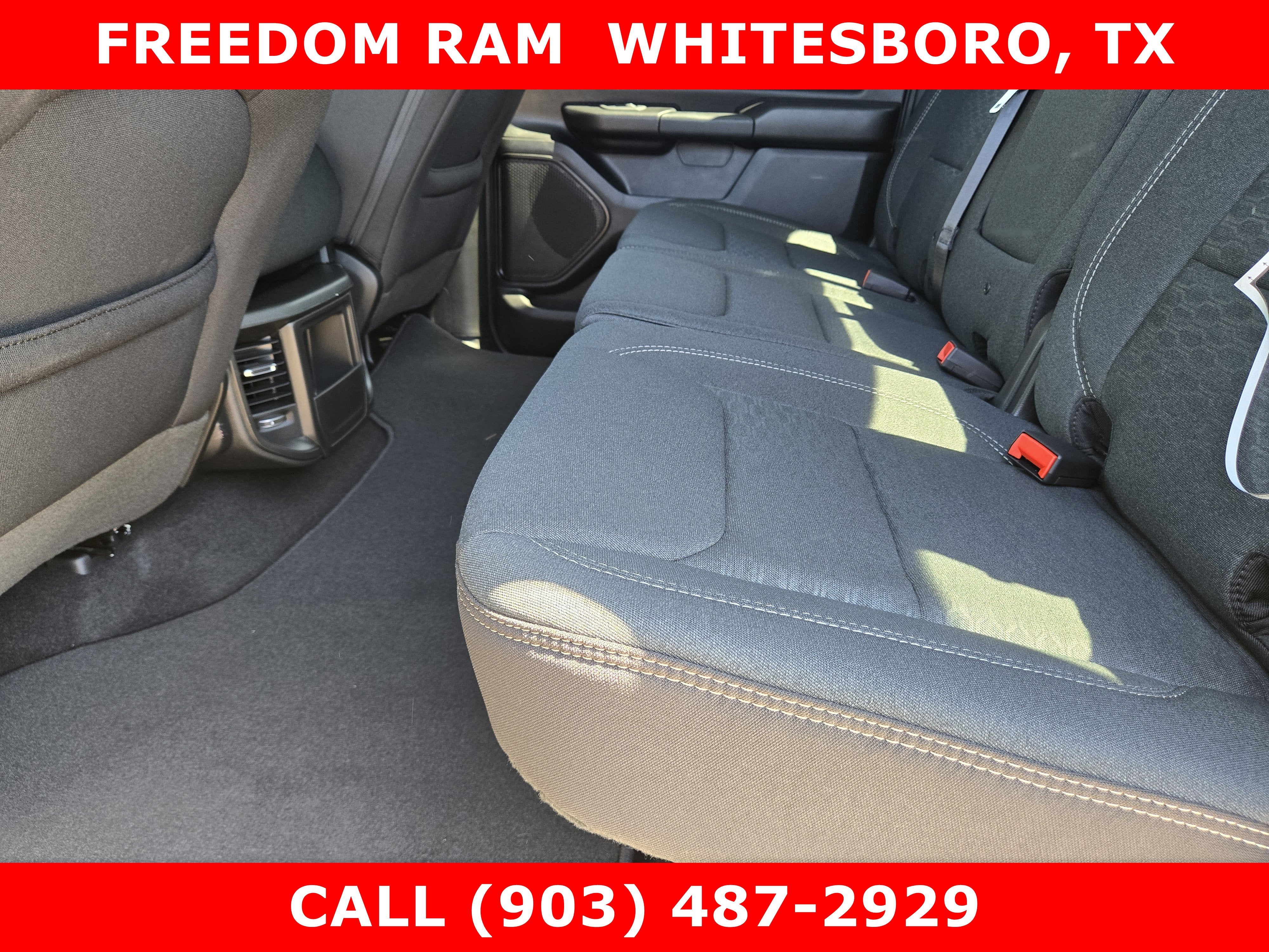 2026 RAM Ram 1500 RAM 1500 EXPRESS CREW CAB 4X2 5'7' BOX