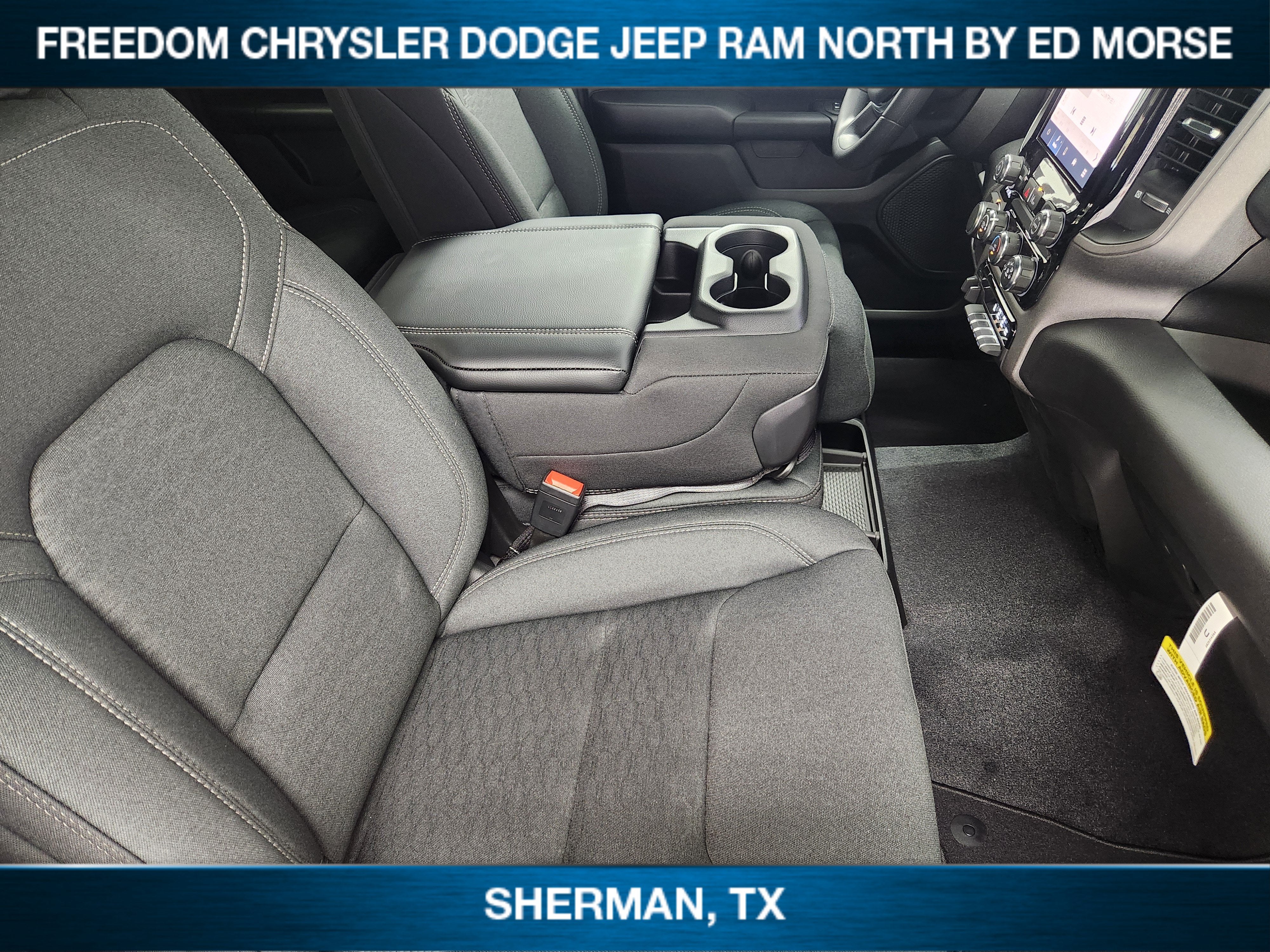 2026 RAM Ram 1500 RAM 1500 EXPRESS QUAD CAB 4X4 6'4' BOX