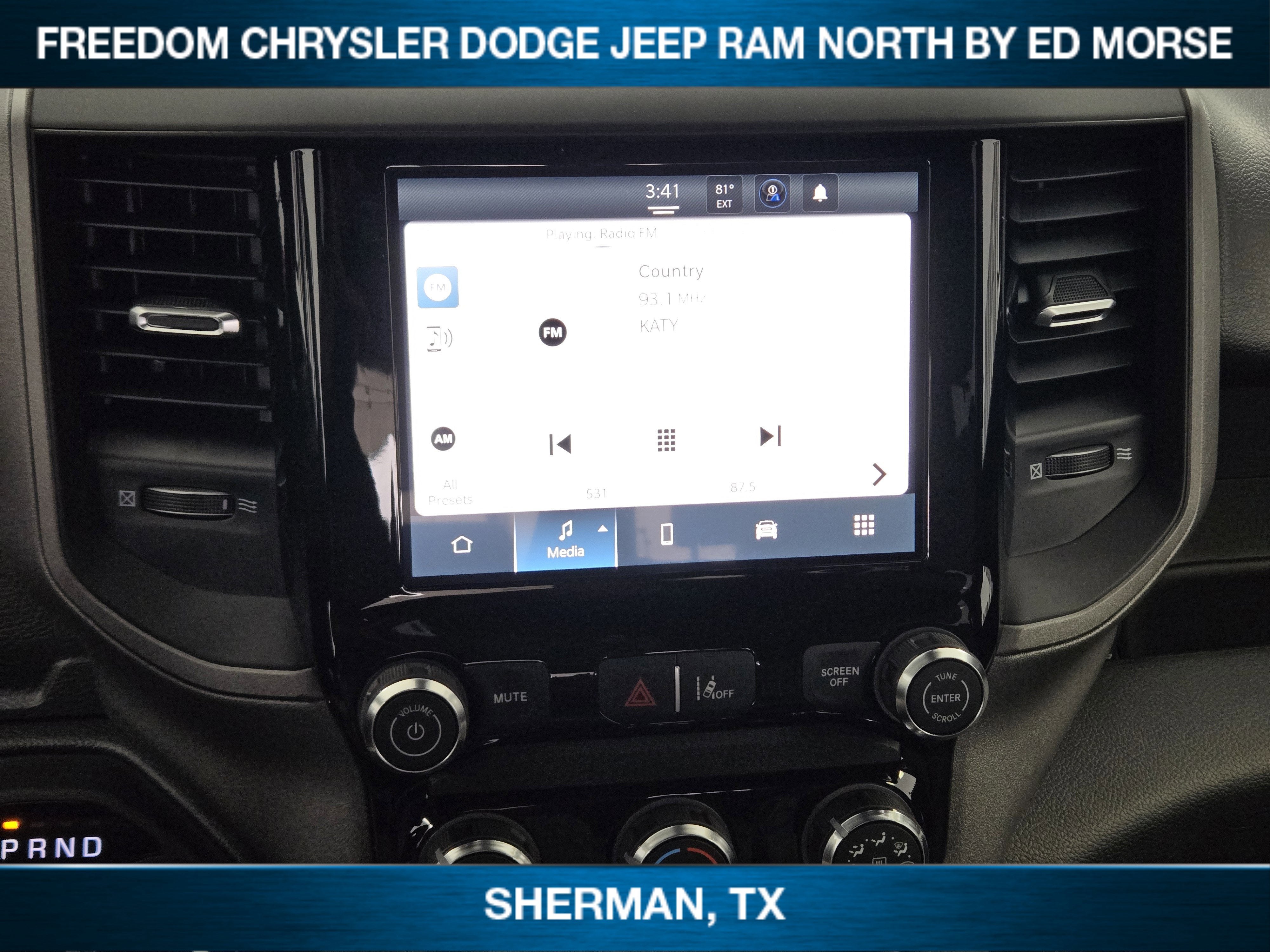 2026 RAM Ram 1500 RAM 1500 TRADESMAN CREW CAB 4X4 5'7' BOX