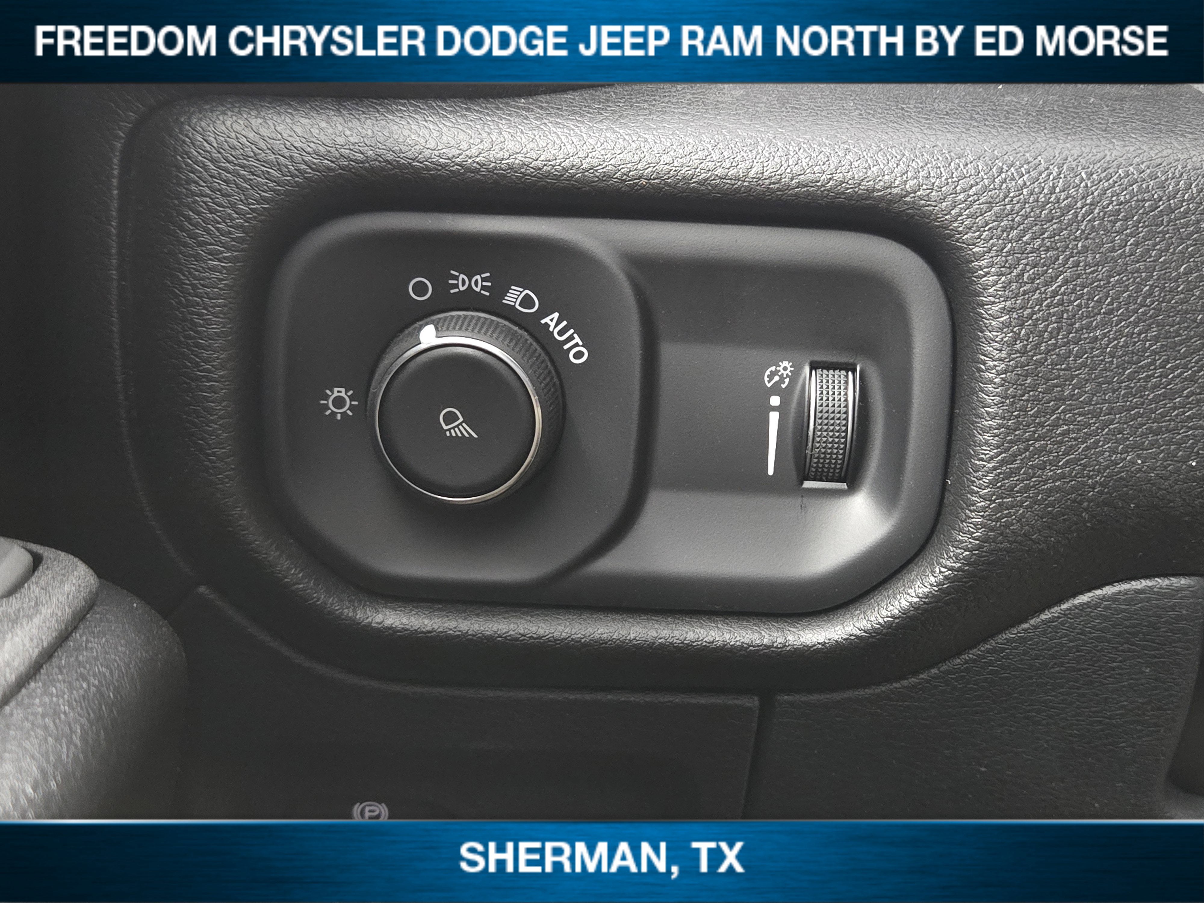 2026 RAM Ram 1500 RAM 1500 TRADESMAN CREW CAB 4X4 5'7' BOX