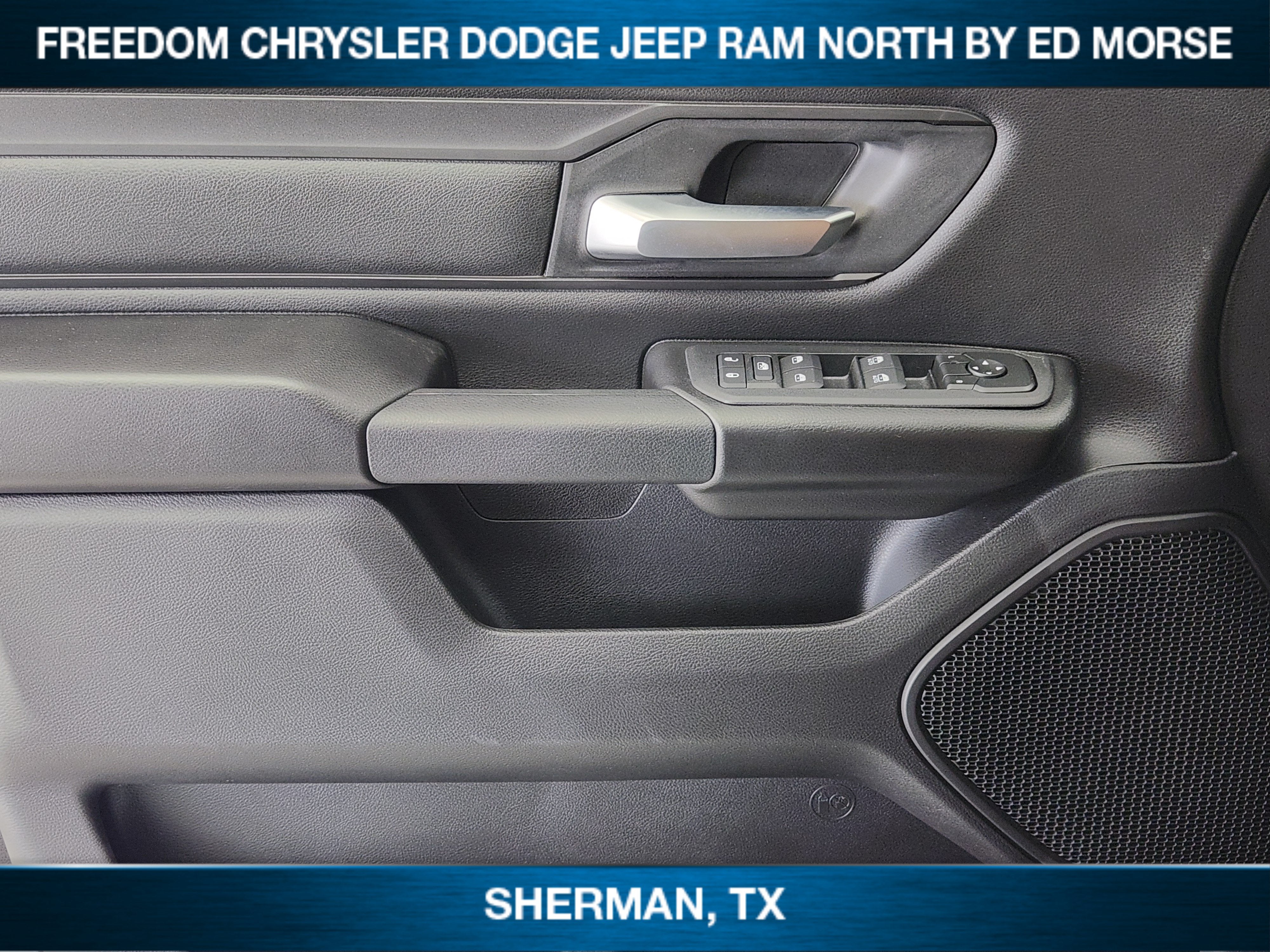 2026 RAM 1500 RAM 1500 EXPRESS QUAD CAB 4X2 6'4' BOX