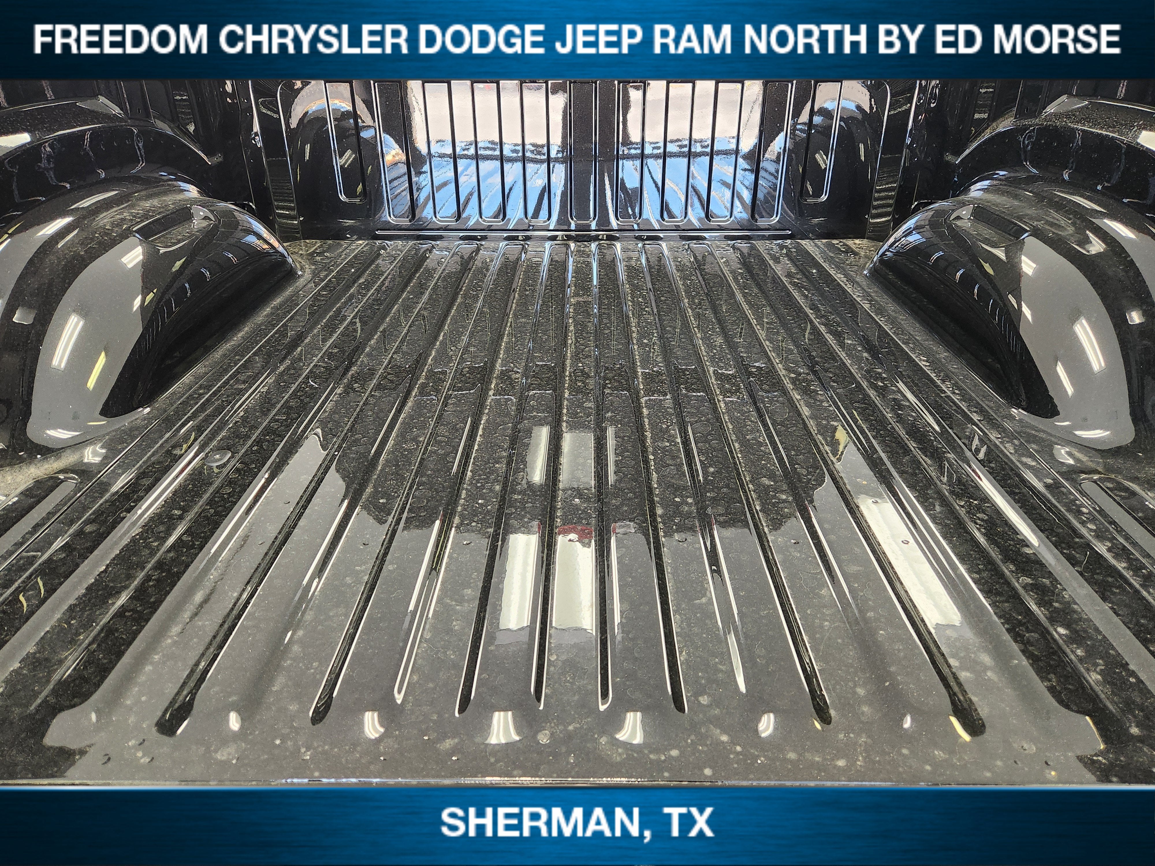 2027 RAM 1500 RAM 1500 EXPRESS CREW CAB 4X4 5'7' BOX