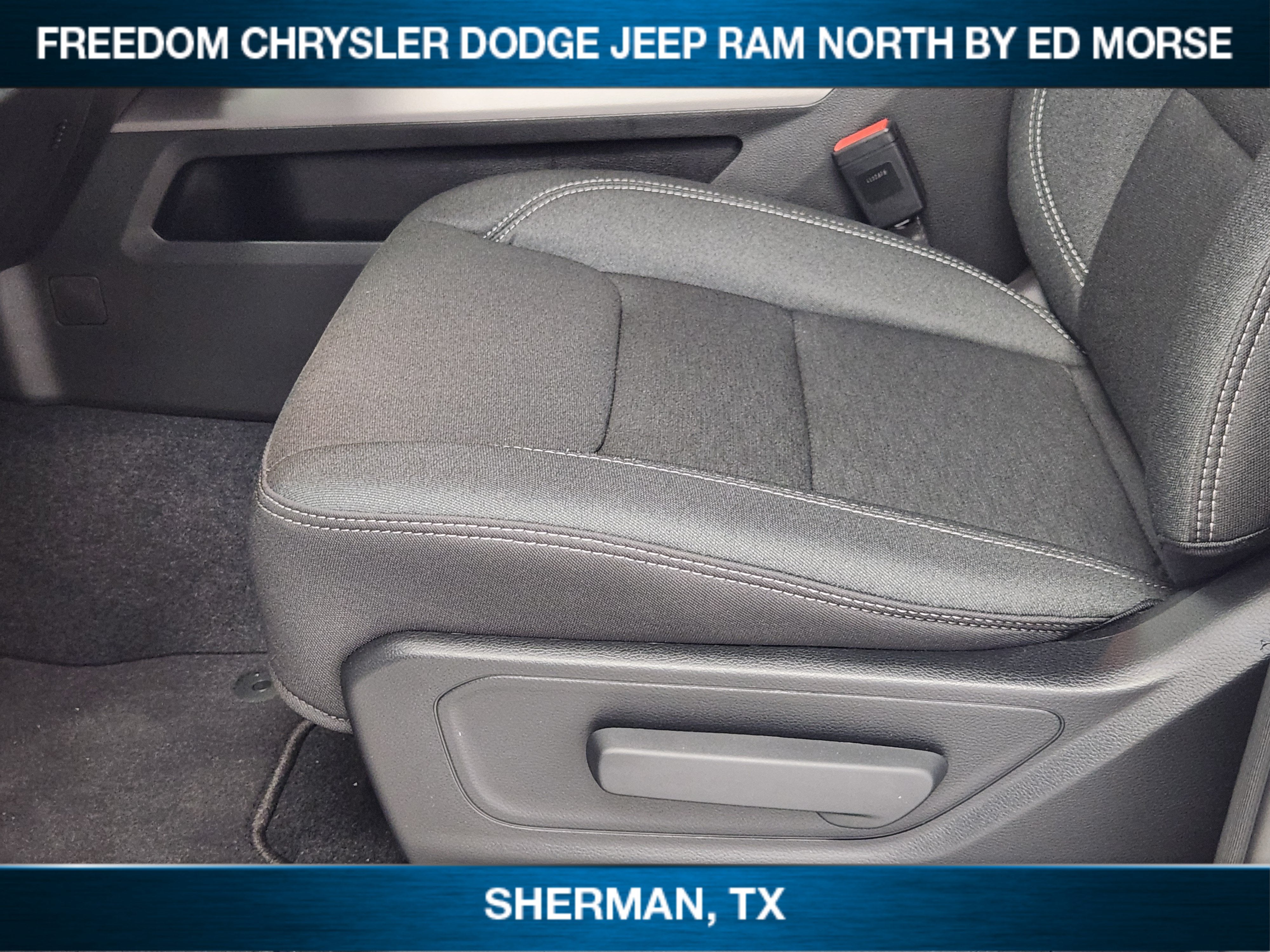 2026 RAM 1500 RAM 1500 EXPRESS CREW CAB 4X4 5'7' BOX