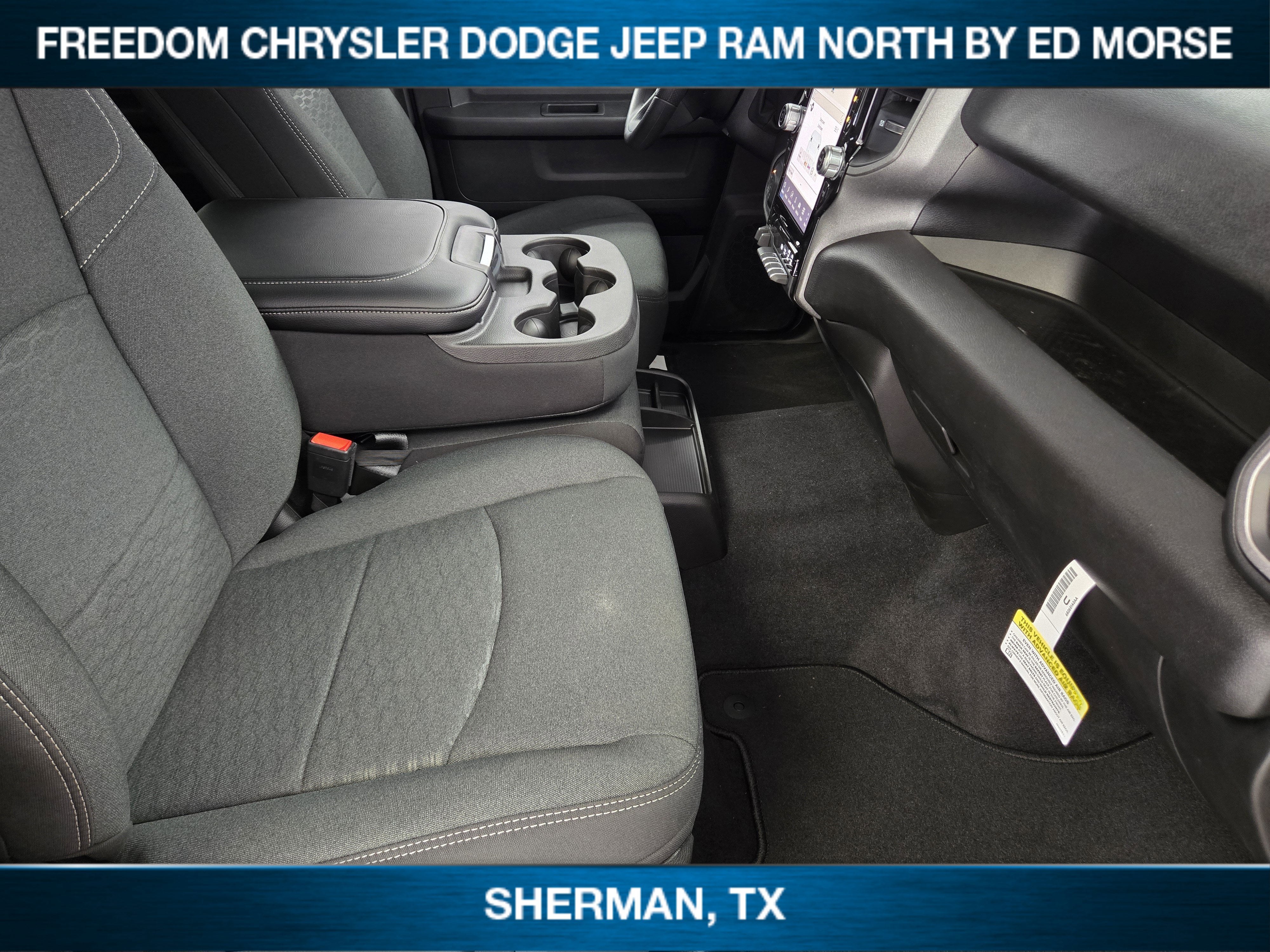 2026 RAM Ram 2500 RAM 2500 BLACK EXPRESS CREW CAB 4X4 6'4' BOX