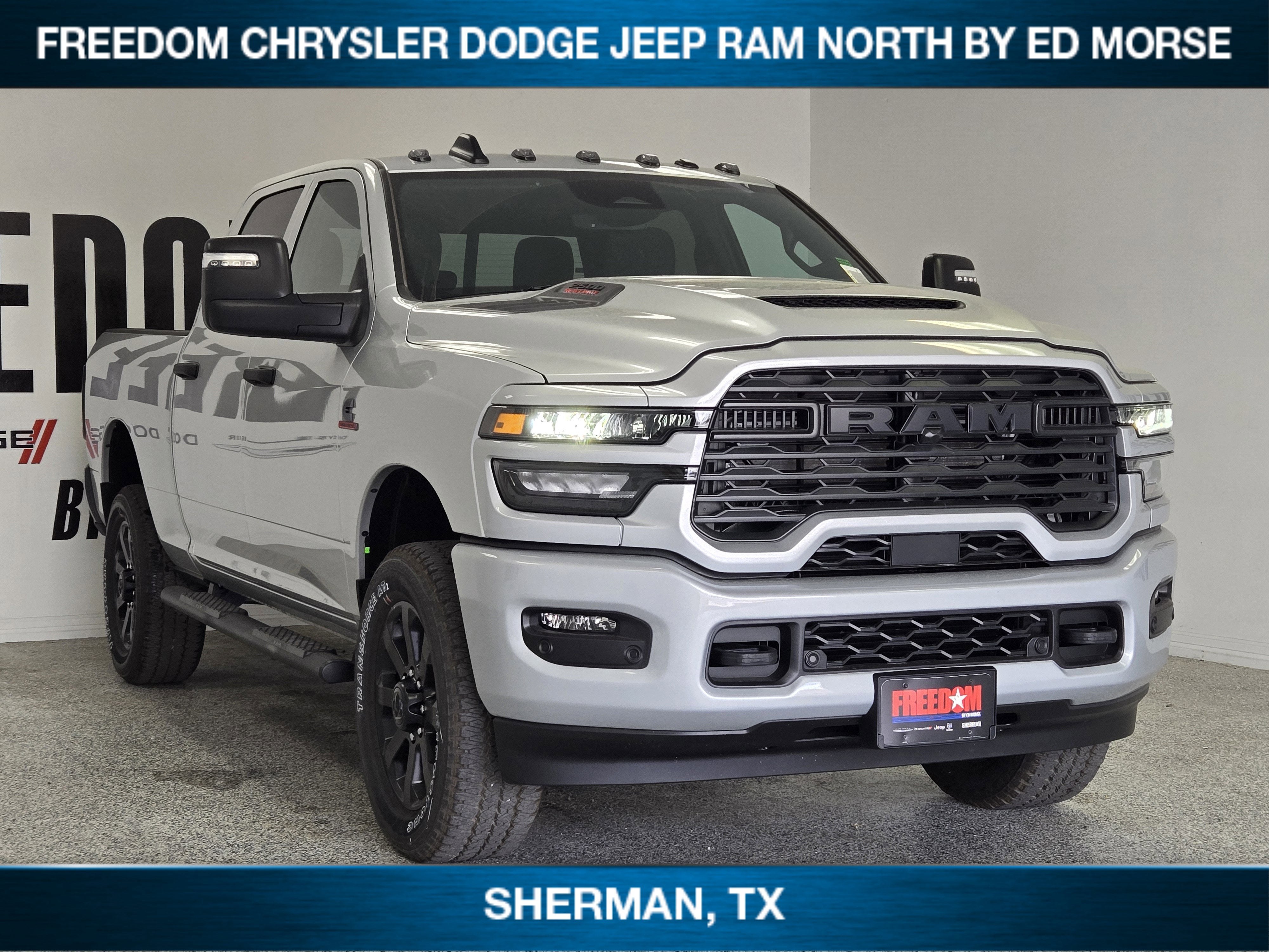 2026 RAM Ram 2500 RAM 2500 BLACK EXPRESS CREW CAB 4X4 6'4' BOX