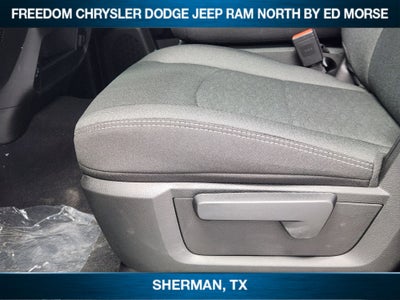 2026 RAM Ram 2500 RAM 2500 BLACK EXPRESS CREW CAB 4X4 6'4' BOX