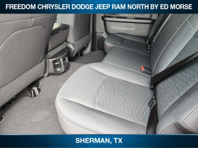 2026 RAM Ram 2500 RAM 2500 BLACK EXPRESS CREW CAB 4X4 6'4' BOX