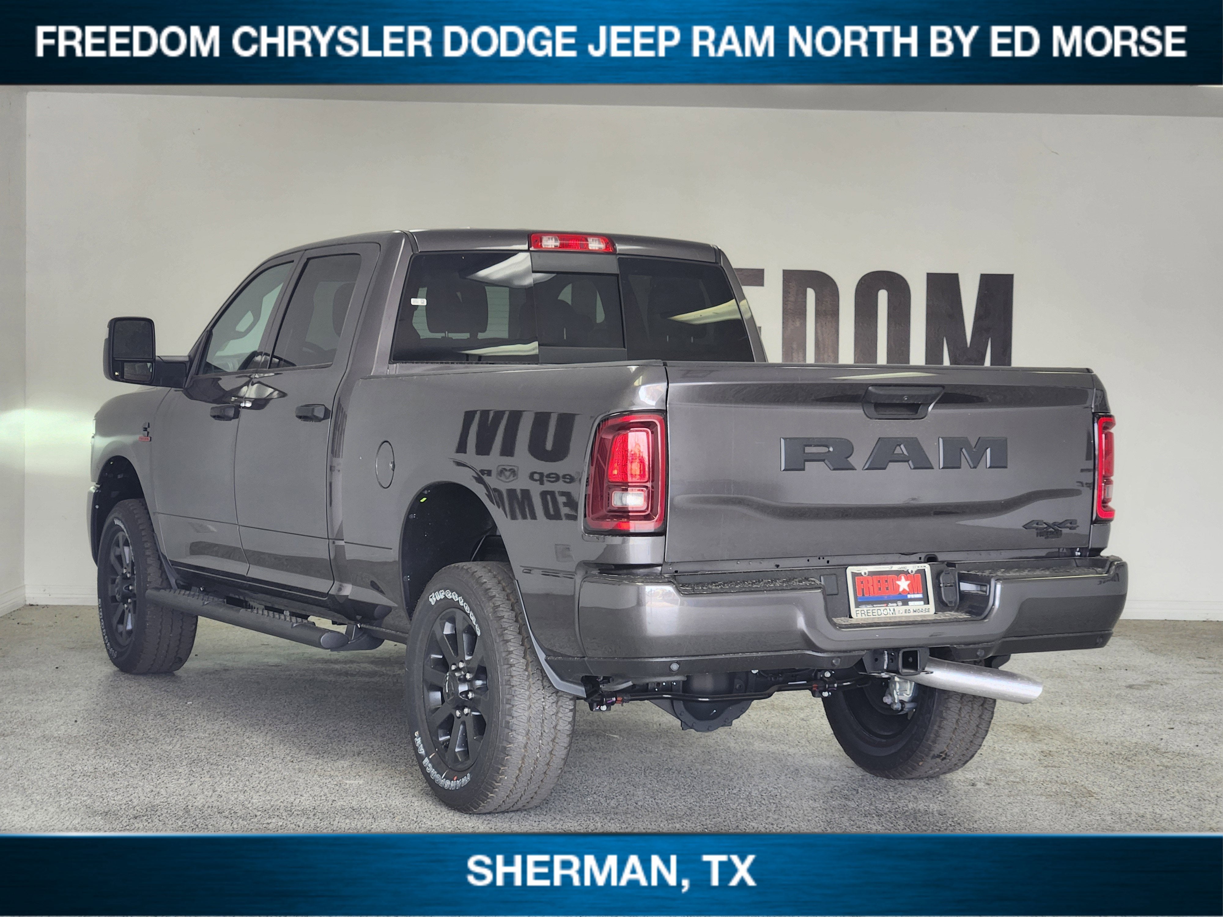 2026 RAM Ram 2500 RAM 2500 BLACK EXPRESS CREW CAB 4X4 6'4' BOX
