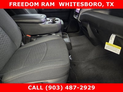 2026 RAM Ram 2500 RAM 2500 BLACK EXPRESS CREW CAB 4X4 6'4' BOX