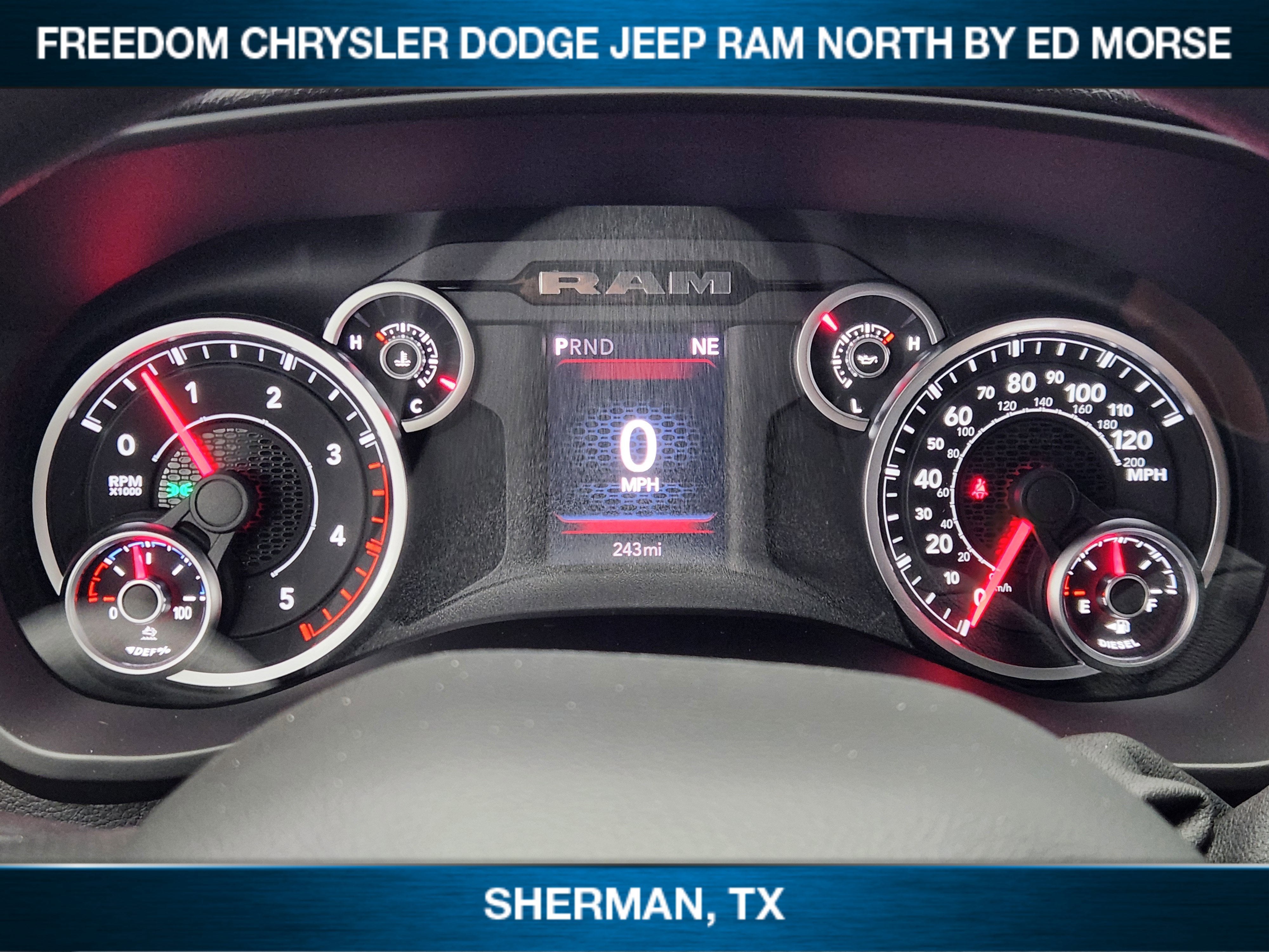 2026 RAM Ram 2500 RAM 2500 BLACK EXPRESS CREW CAB 4X4 6'4' BOX