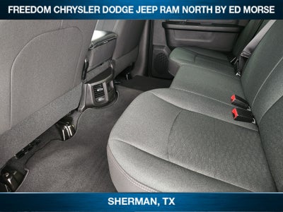 2026 RAM Ram 2500 RAM 2500 BLACK EXPRESS CREW CAB 4X4 6'4' BOX
