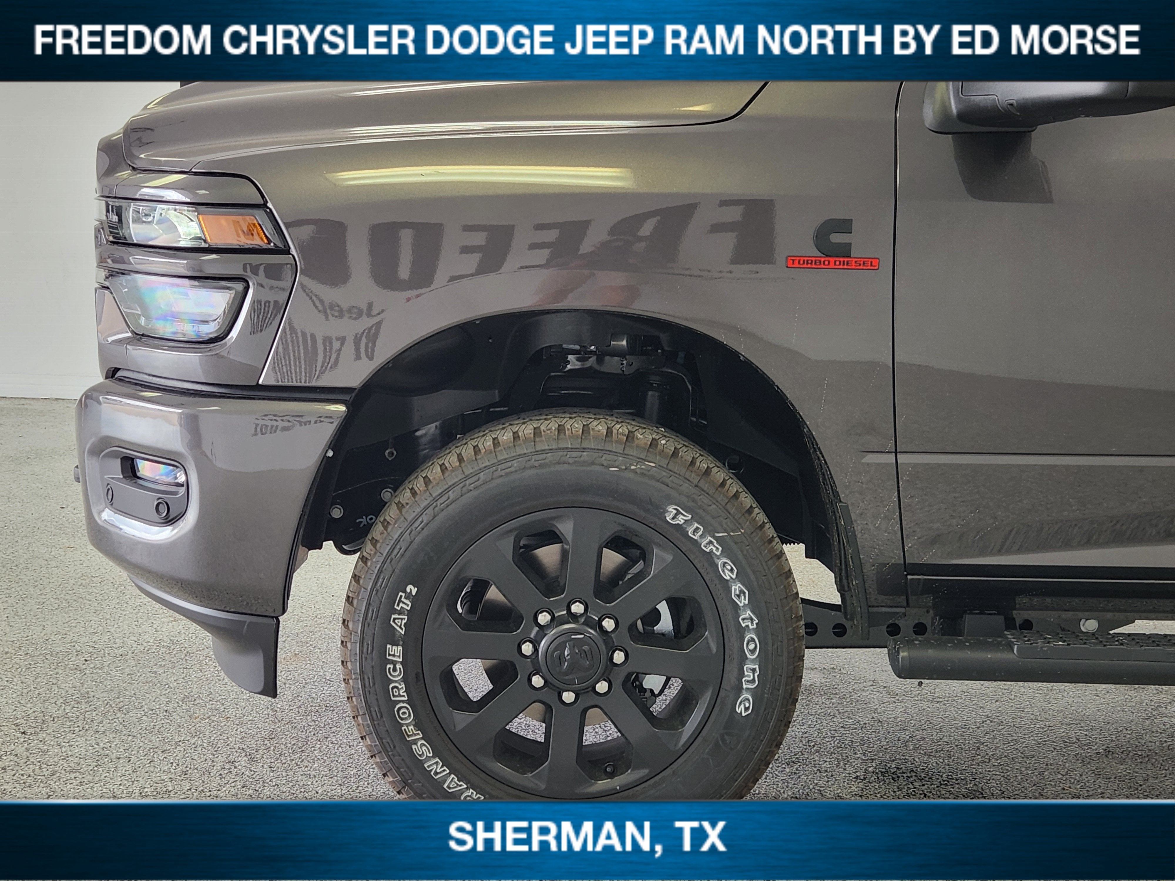 2026 RAM Ram 2500 RAM 2500 BLACK EXPRESS CREW CAB 4X4 6'4' BOX