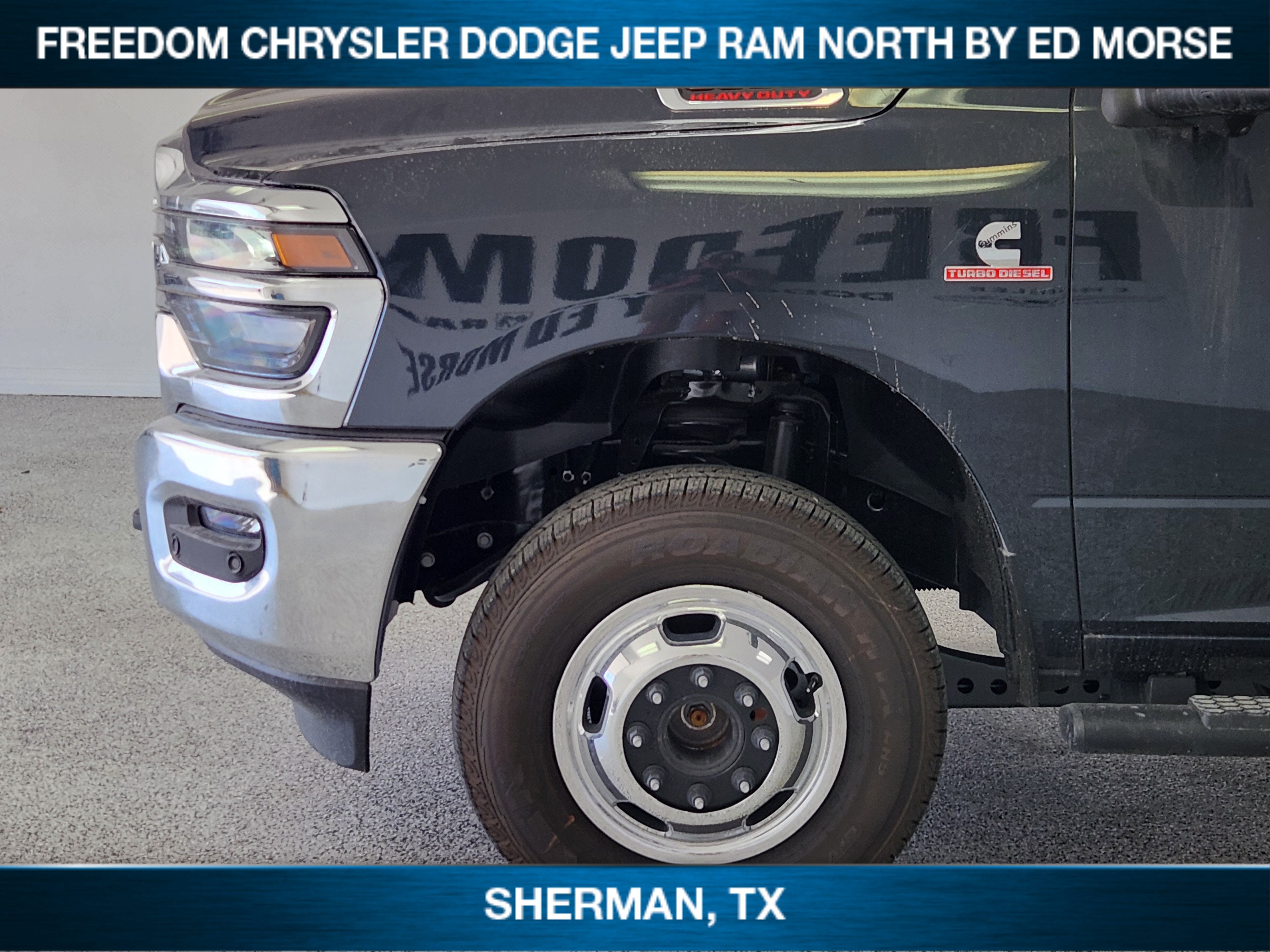 2026 RAM 3500 RAM 3500 TRADESMAN CREW CAB 4X4 8' BOX