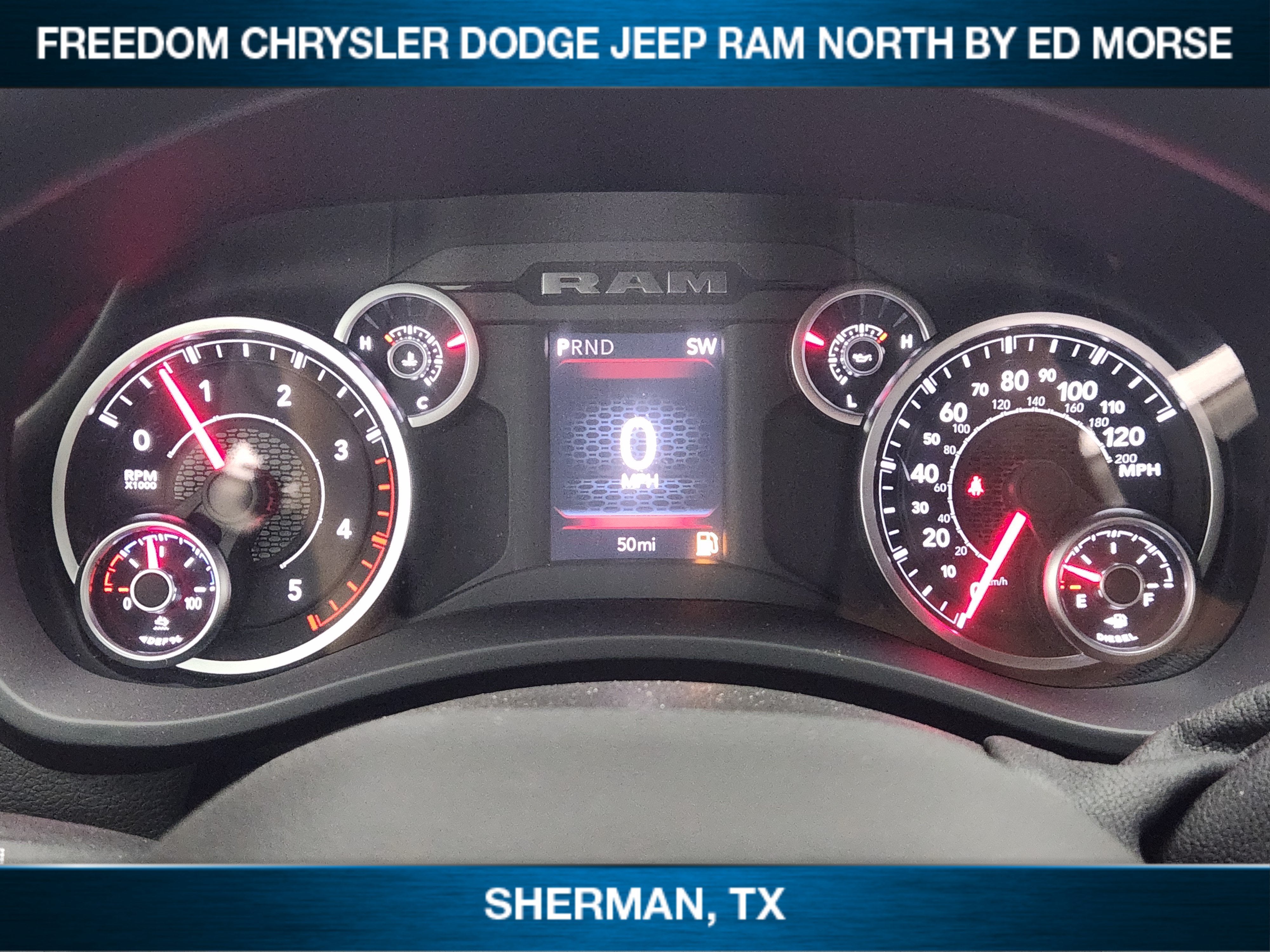 2026 RAM 3500 RAM 3500 TRADESMAN CREW CAB 4X4 8' BOX