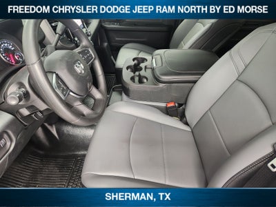 2026 RAM 3500 RAM 3500 TRADESMAN CREW CAB 4X4 8' BOX