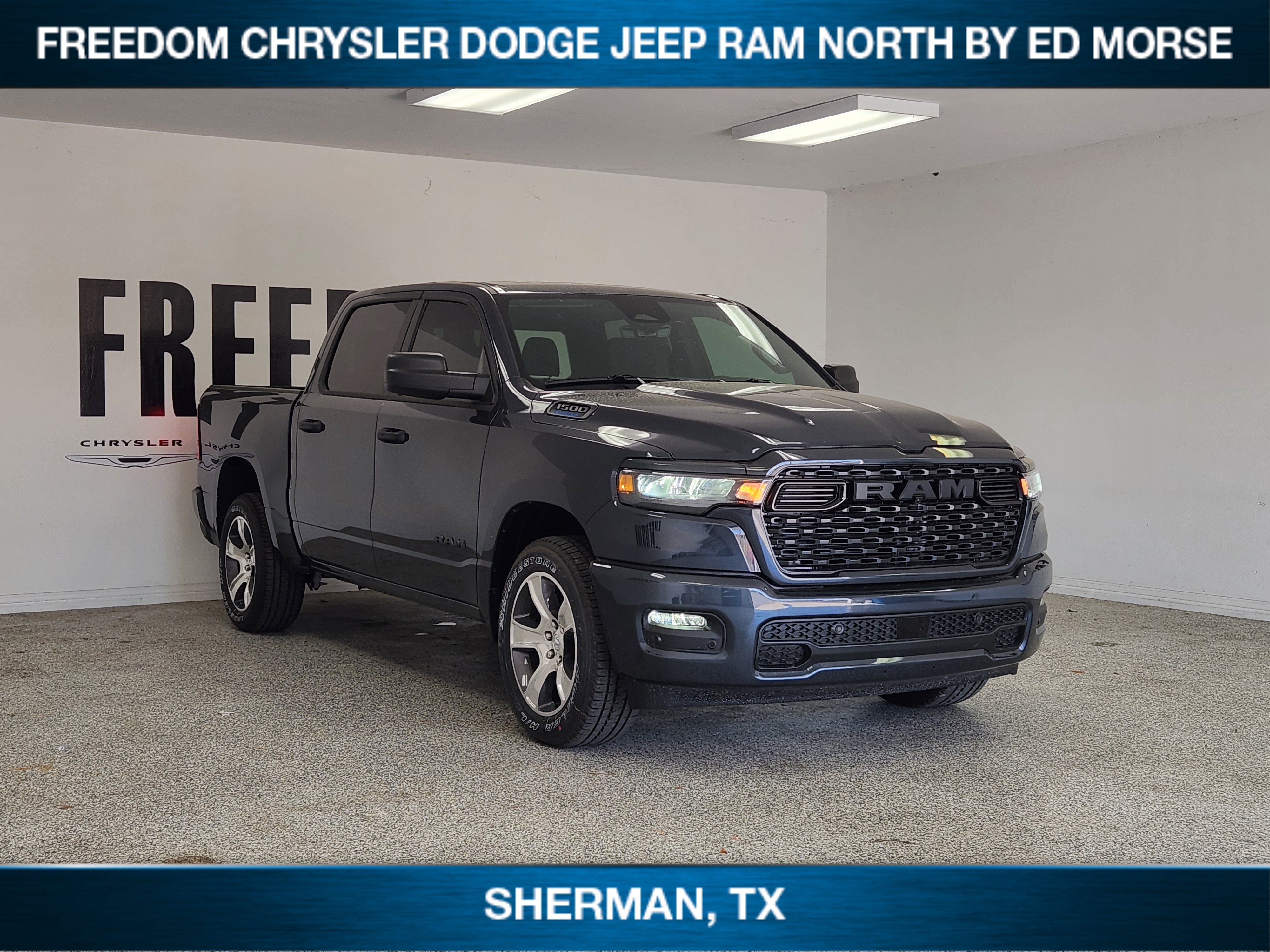 2026 RAM 1500 RAM 1500 EXPRESS CREW CAB 4X2 5'7' BOX