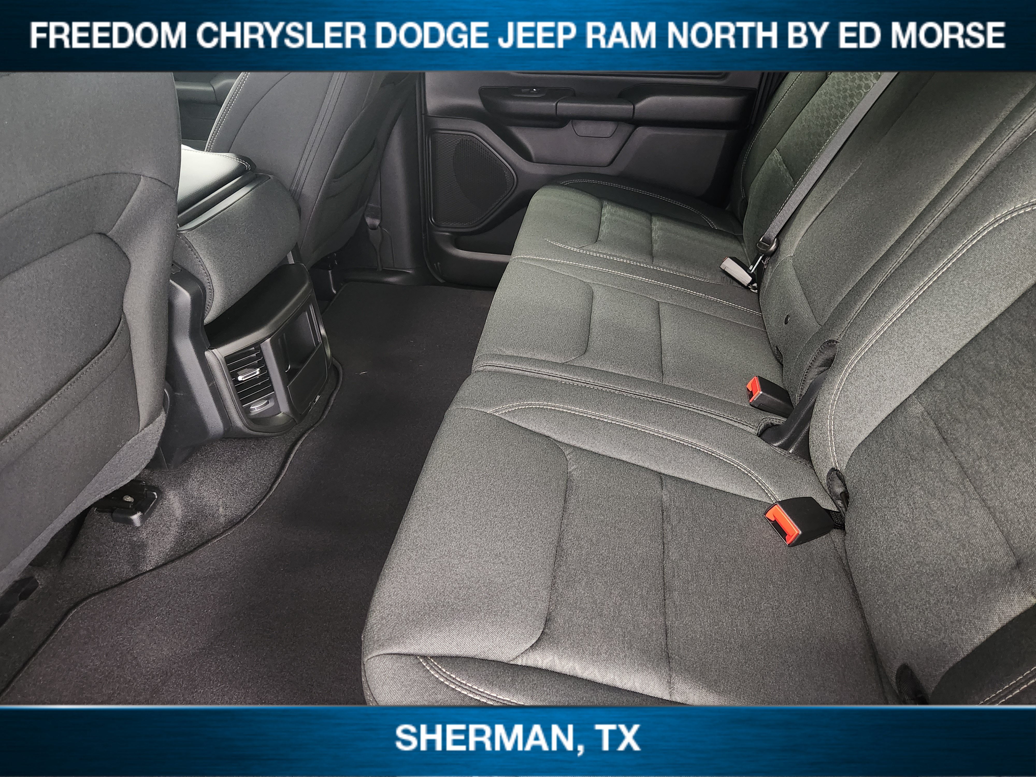 2027 RAM 1500 RAM 1500 EXPRESS CREW CAB 4X2 5'7' BOX