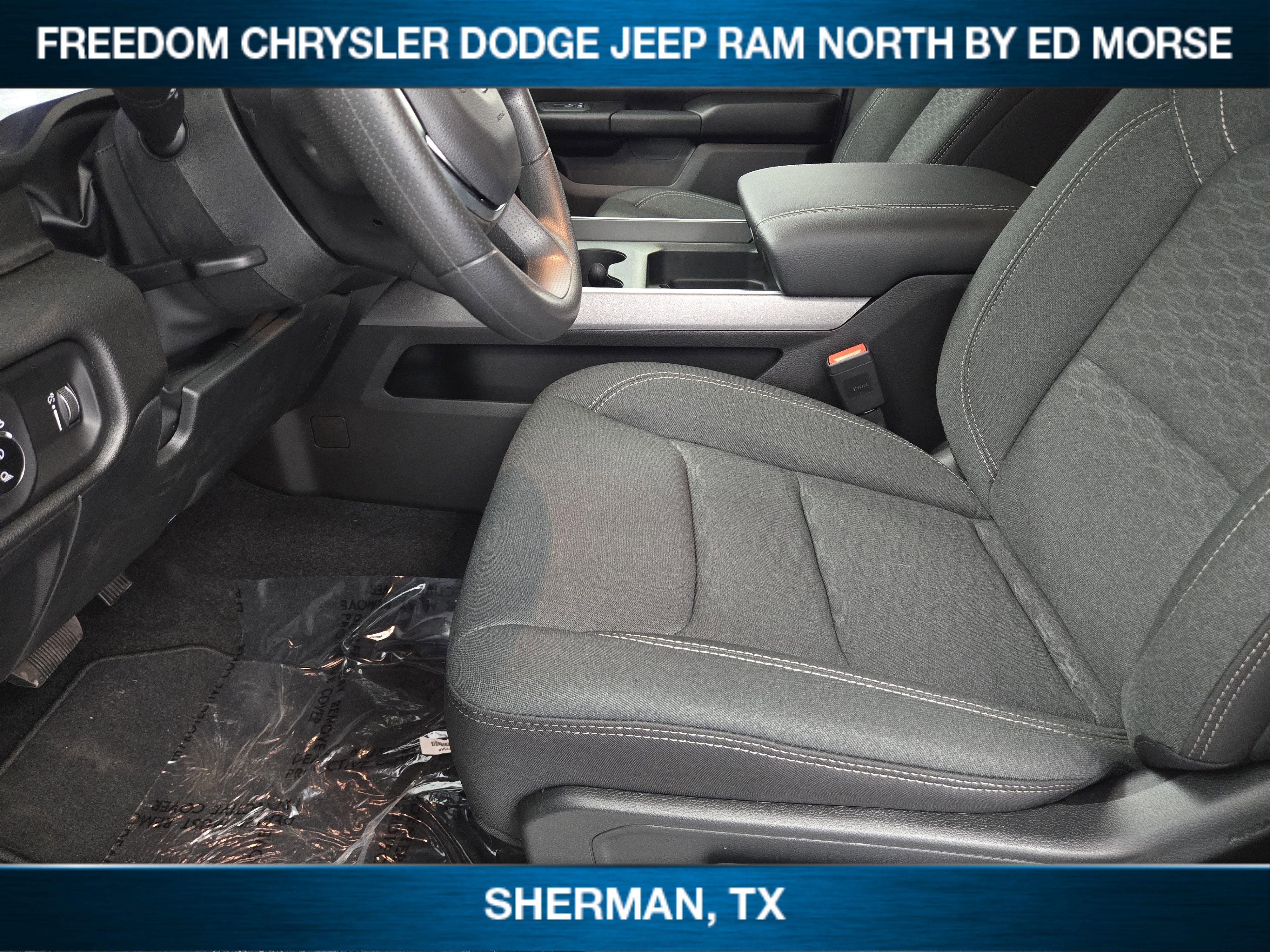 2026 RAM Ram 1500 RAM 1500 EXPRESS CREW CAB 4X4 5'7' BOX