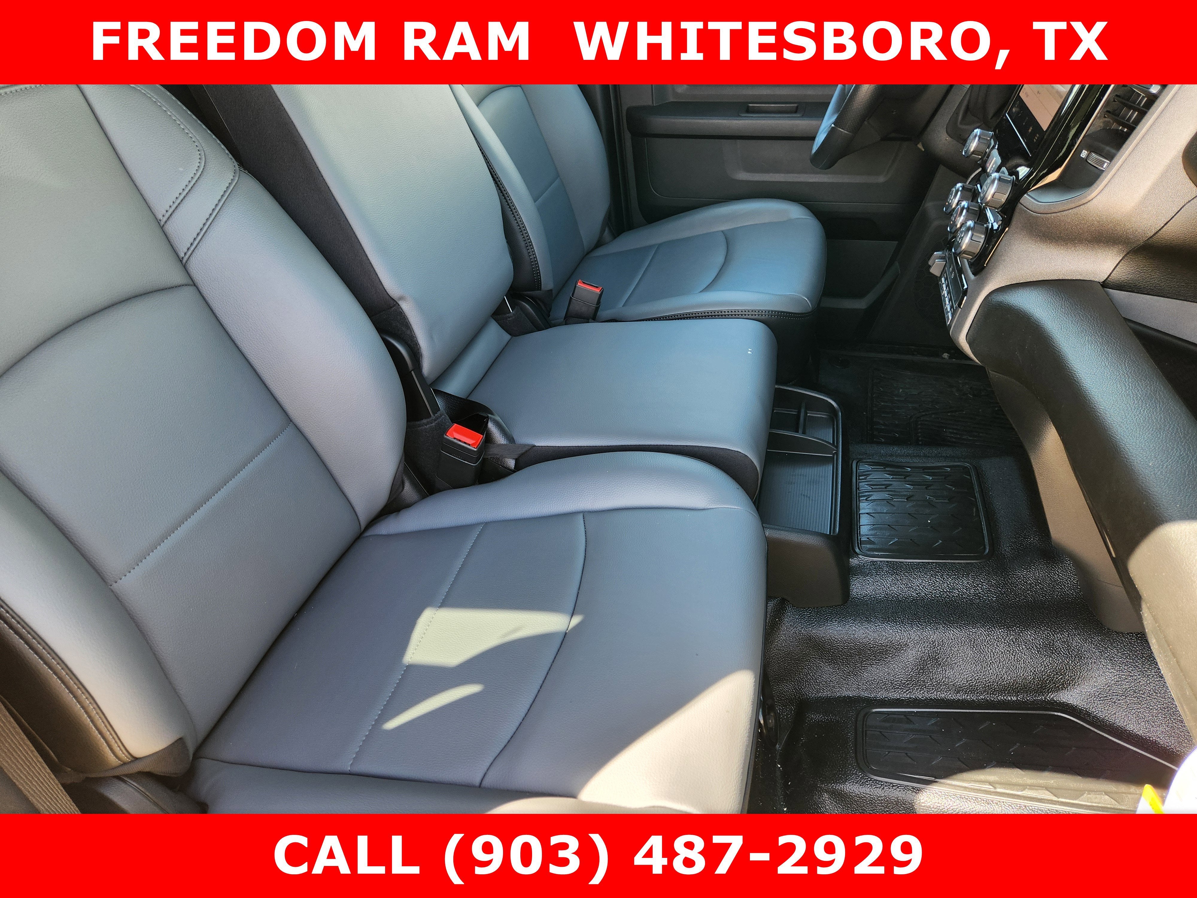 2026 RAM Ram 5500 Chassis Cab RAM 5500 TRADESMAN CHASSIS CREW CAB 4X4 84' CA
