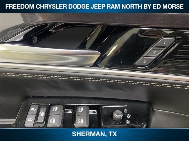 2024 Jeep Wagoneer Base