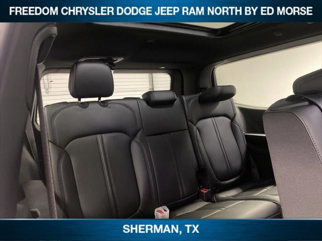 2024 Jeep Wagoneer Base