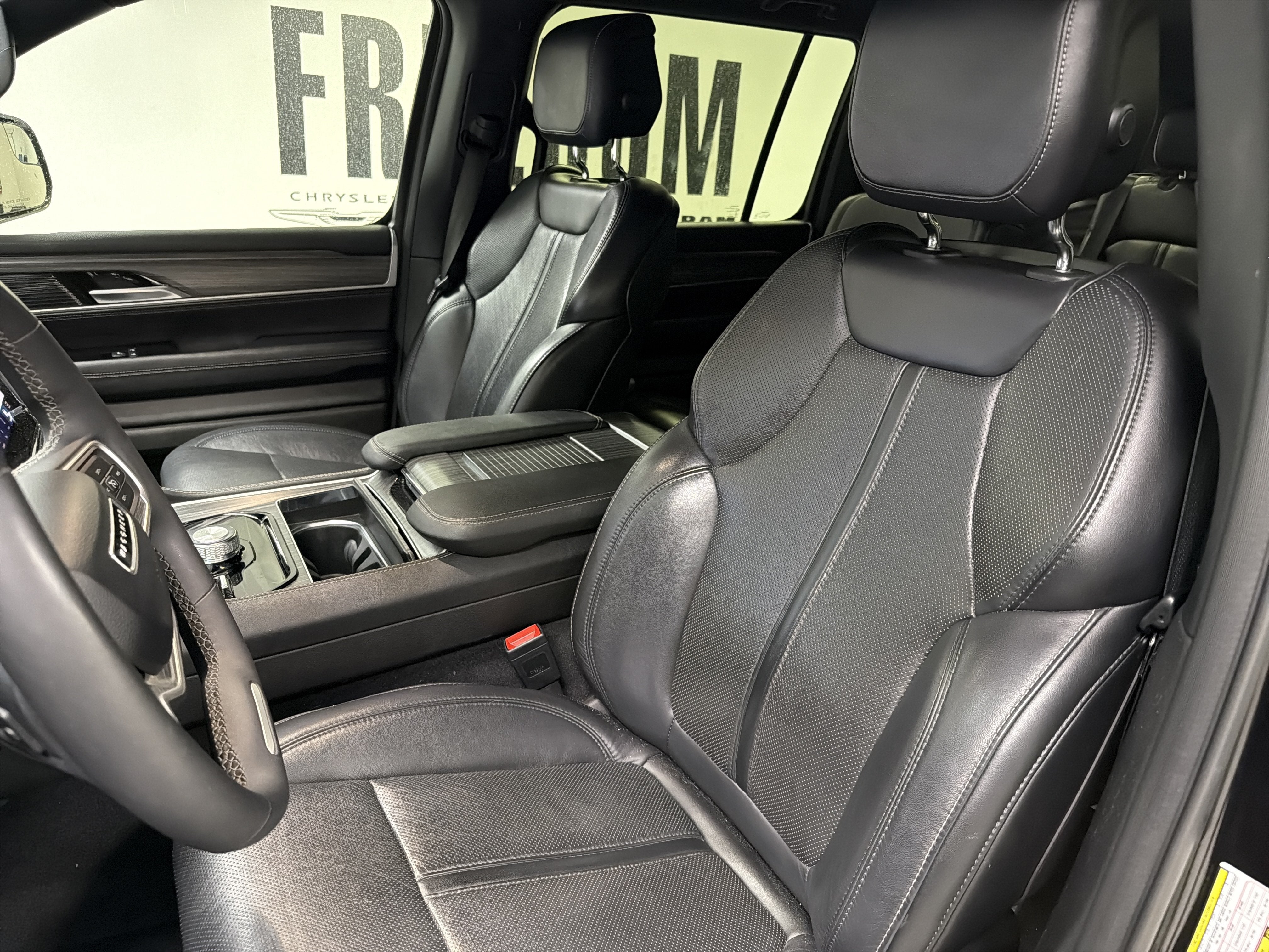 2024 Jeep Wagoneer Series II