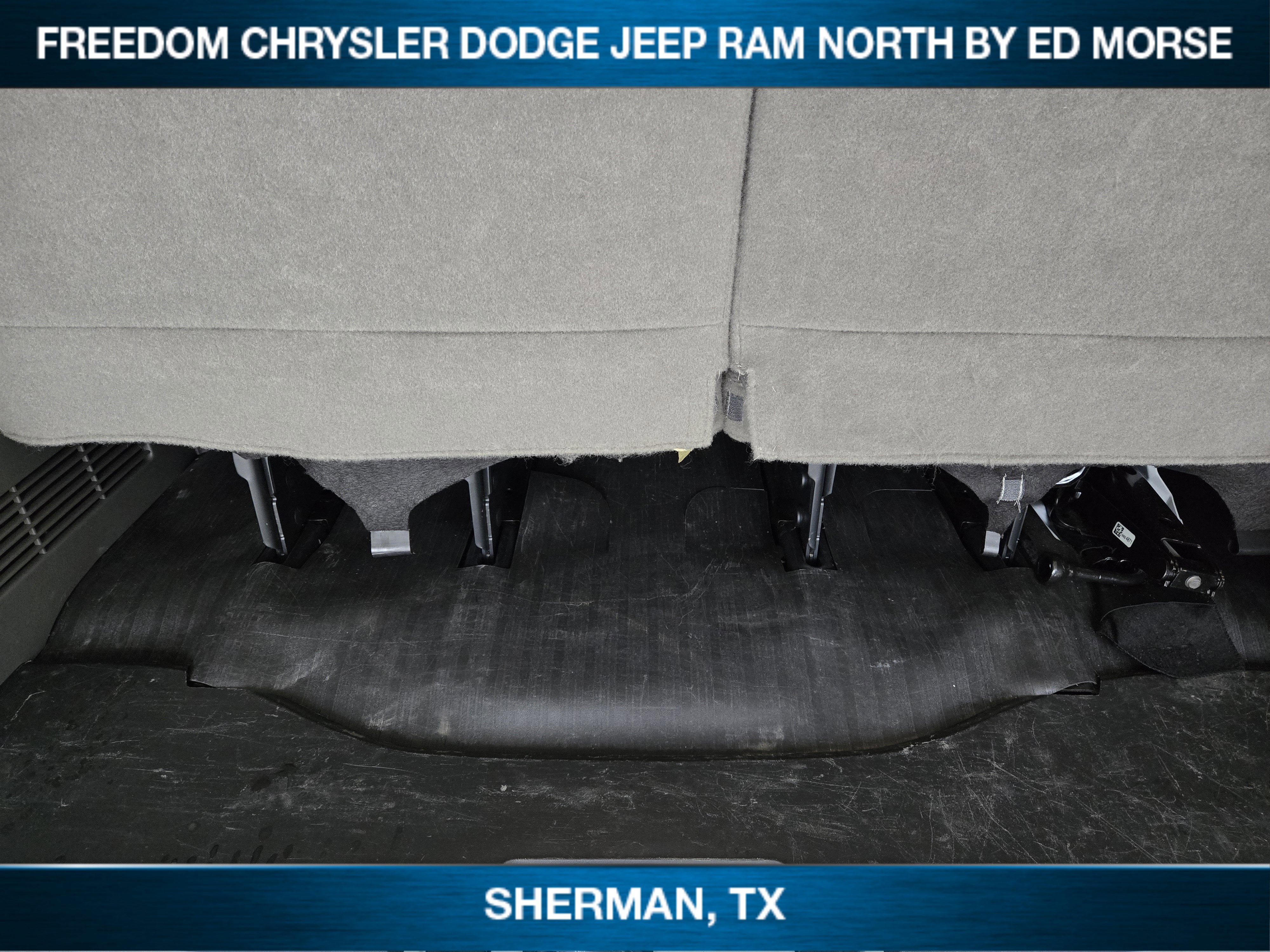 2023 Chevrolet Express Passenger LS