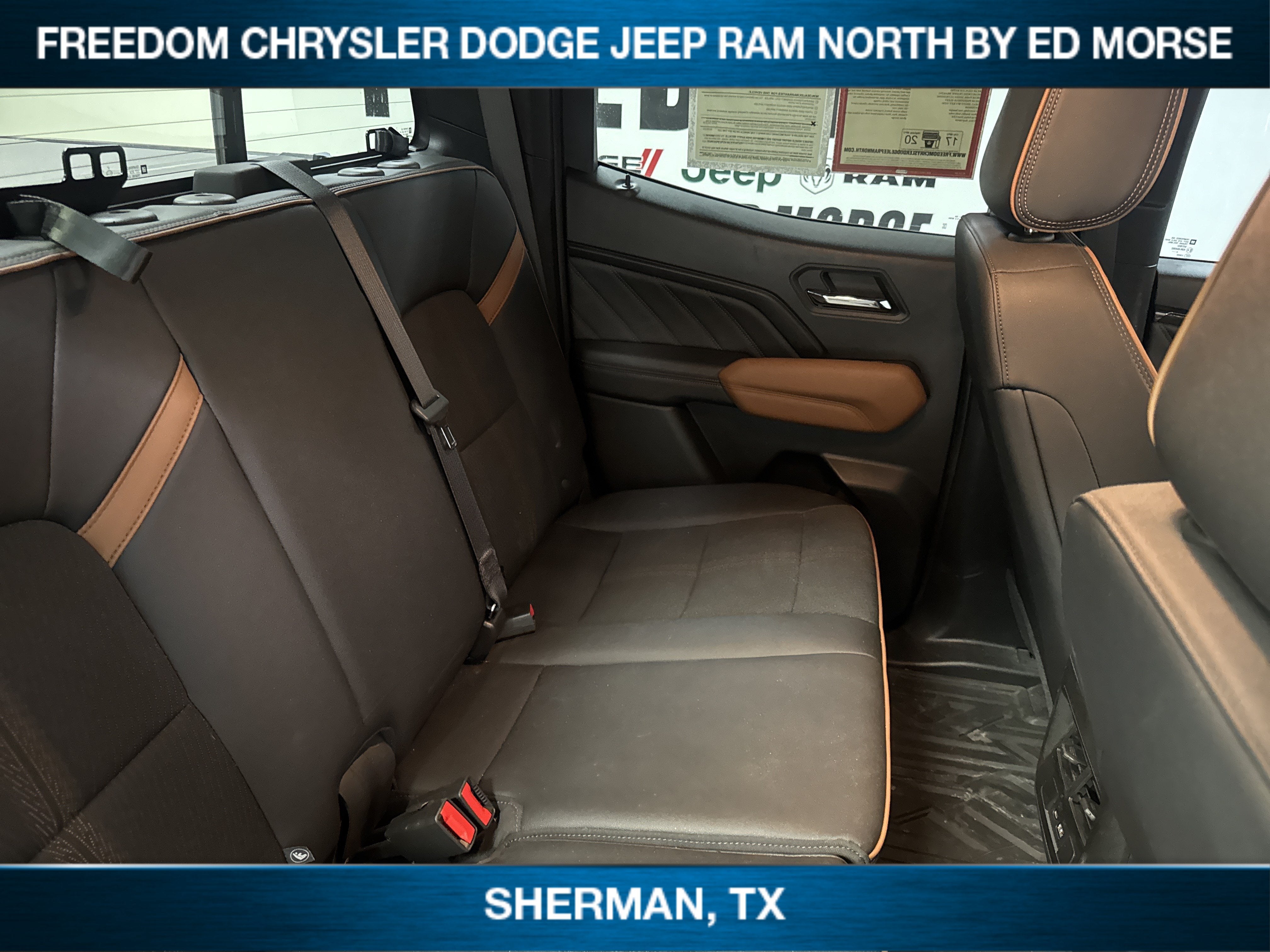 2023 GMC Canyon 4WD AT4