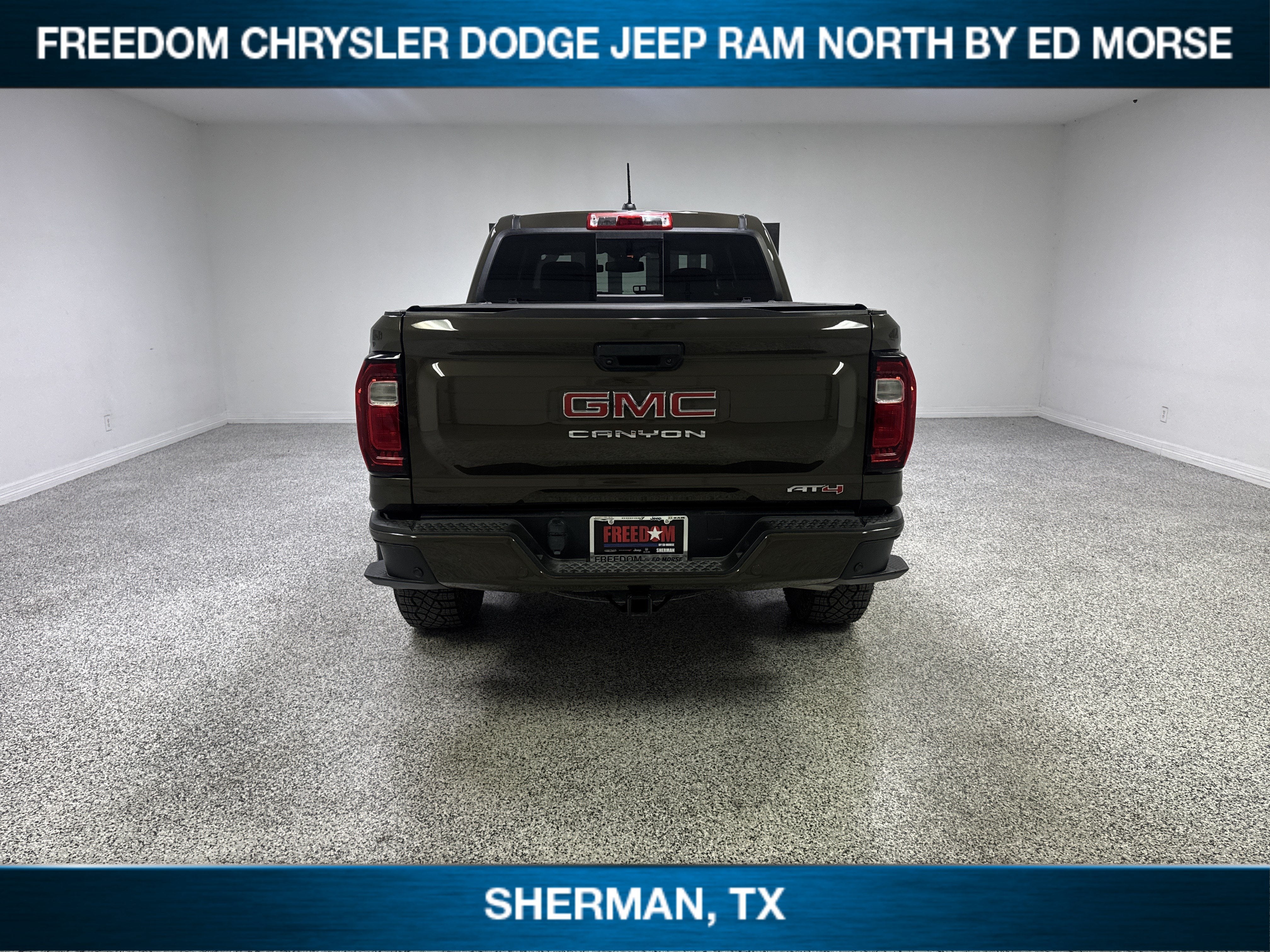 2023 GMC Canyon 4WD AT4