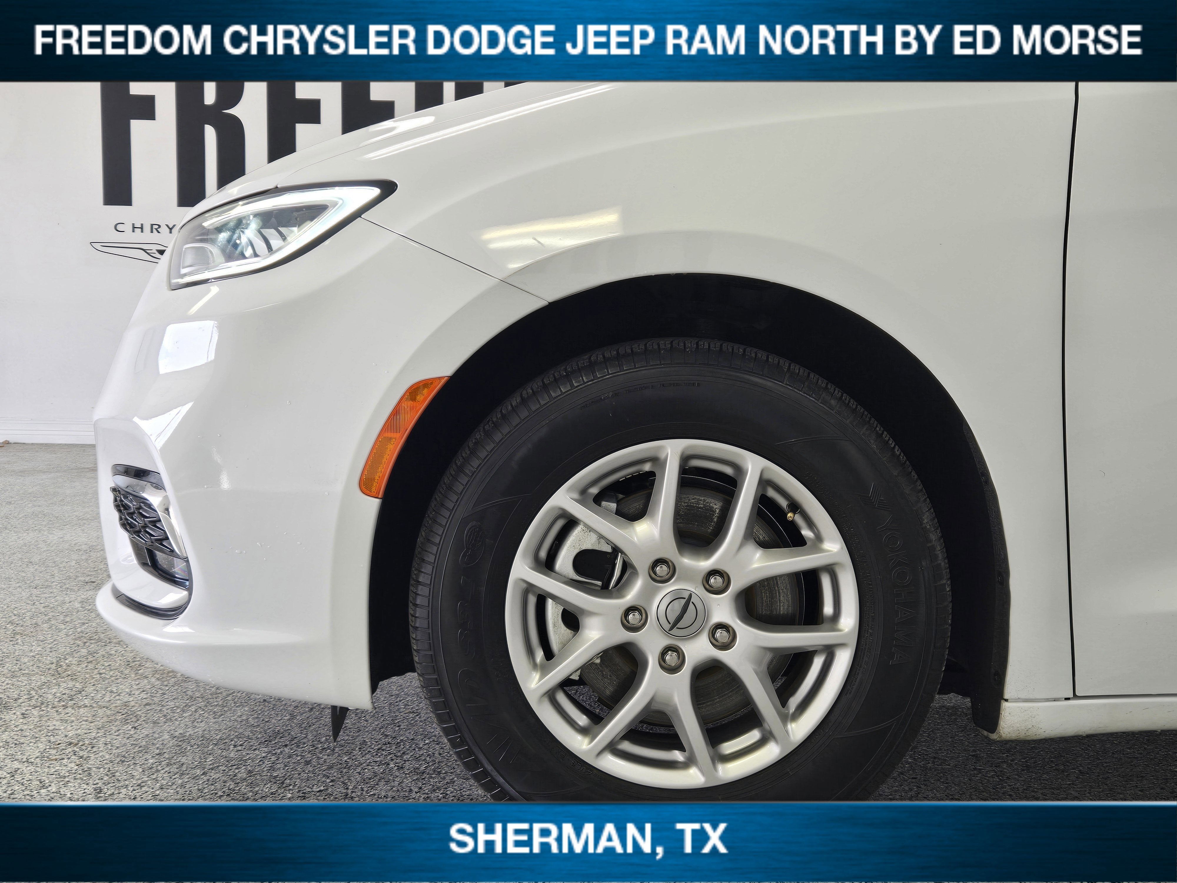 2024 Chrysler Pacifica Touring L