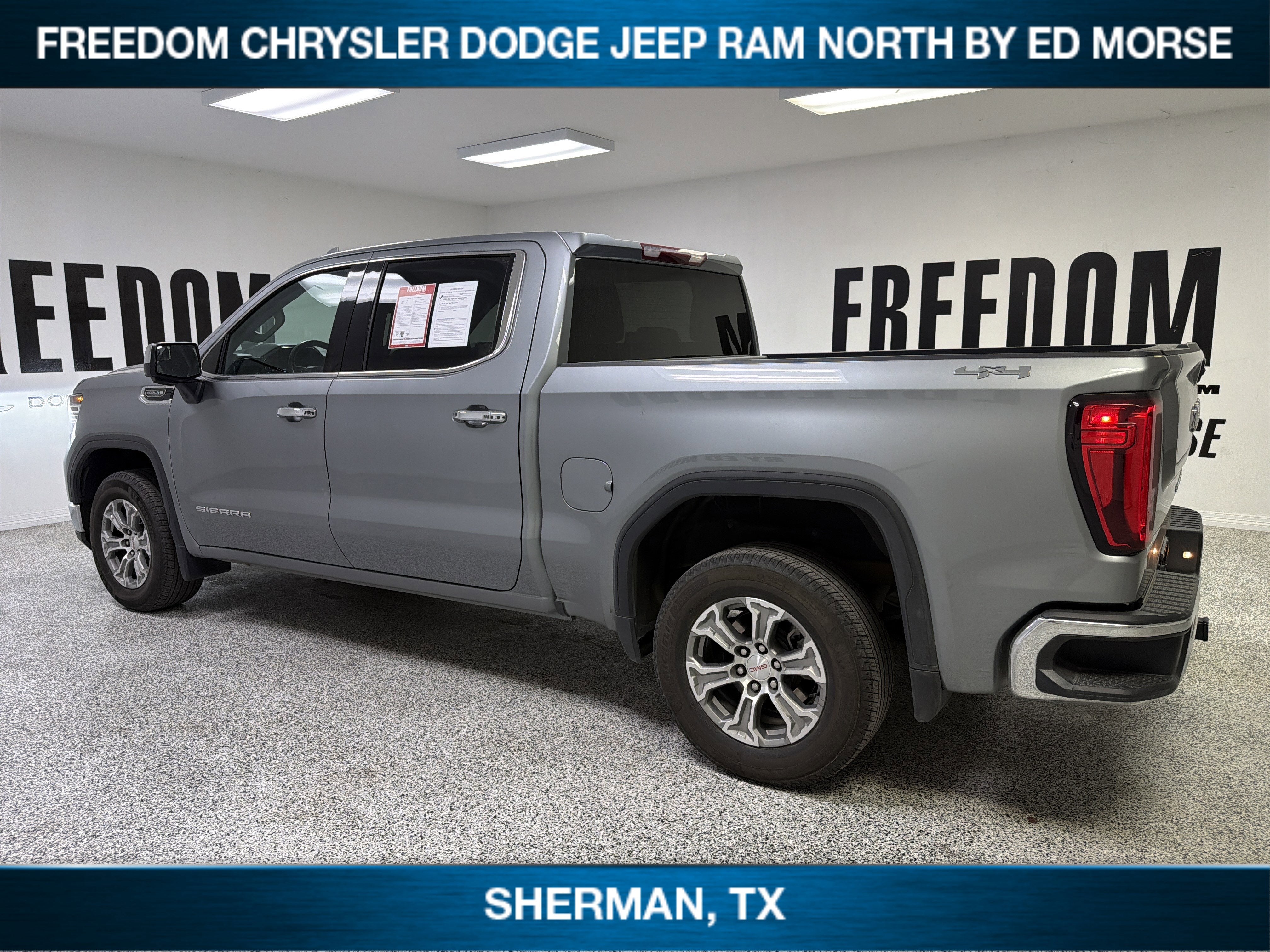 2025 GMC Sierra 1500 SLT