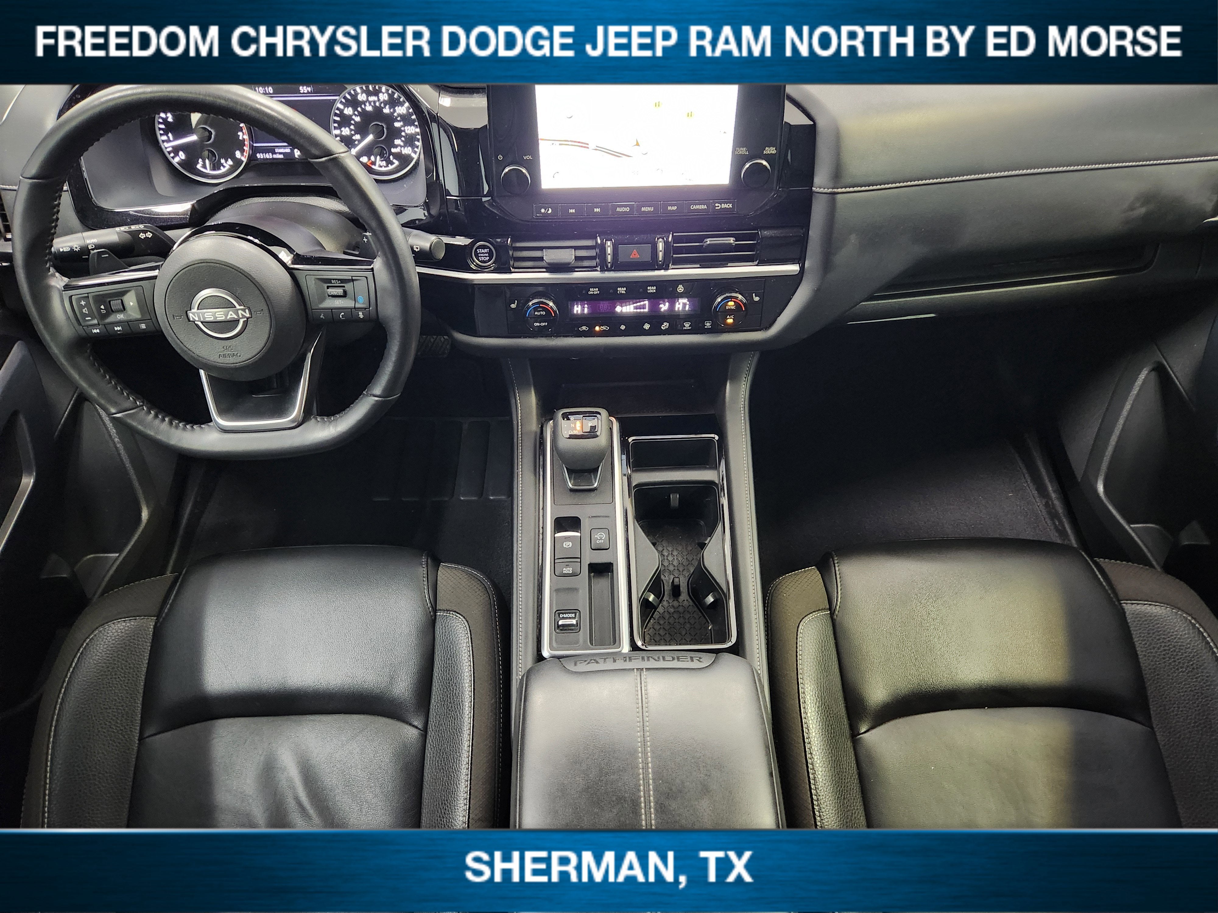 2023 Nissan Pathfinder SL