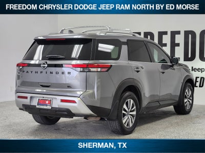 2023 Nissan Pathfinder SL