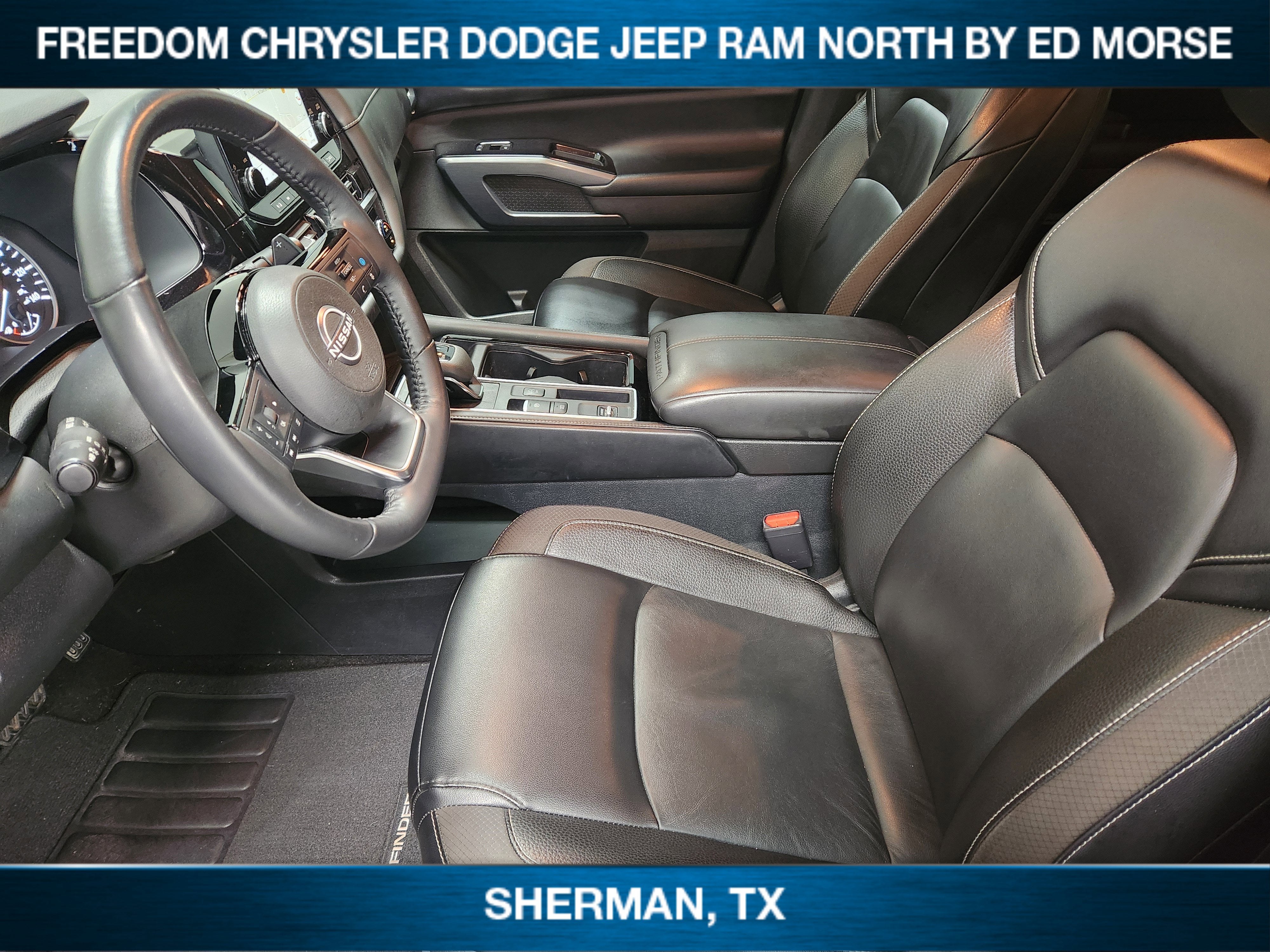 2023 Nissan Pathfinder SL