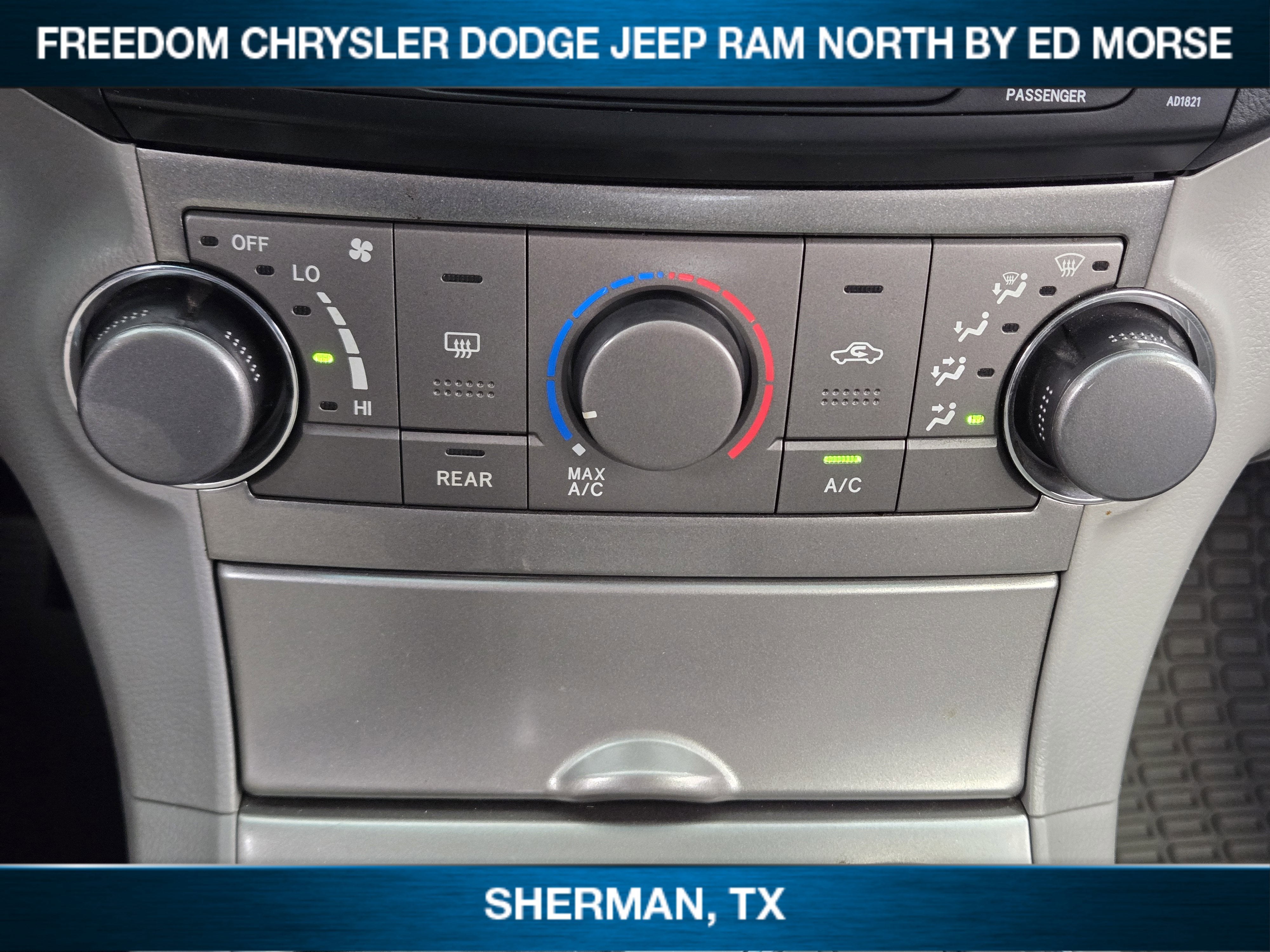 2012 Toyota Highlander SE
