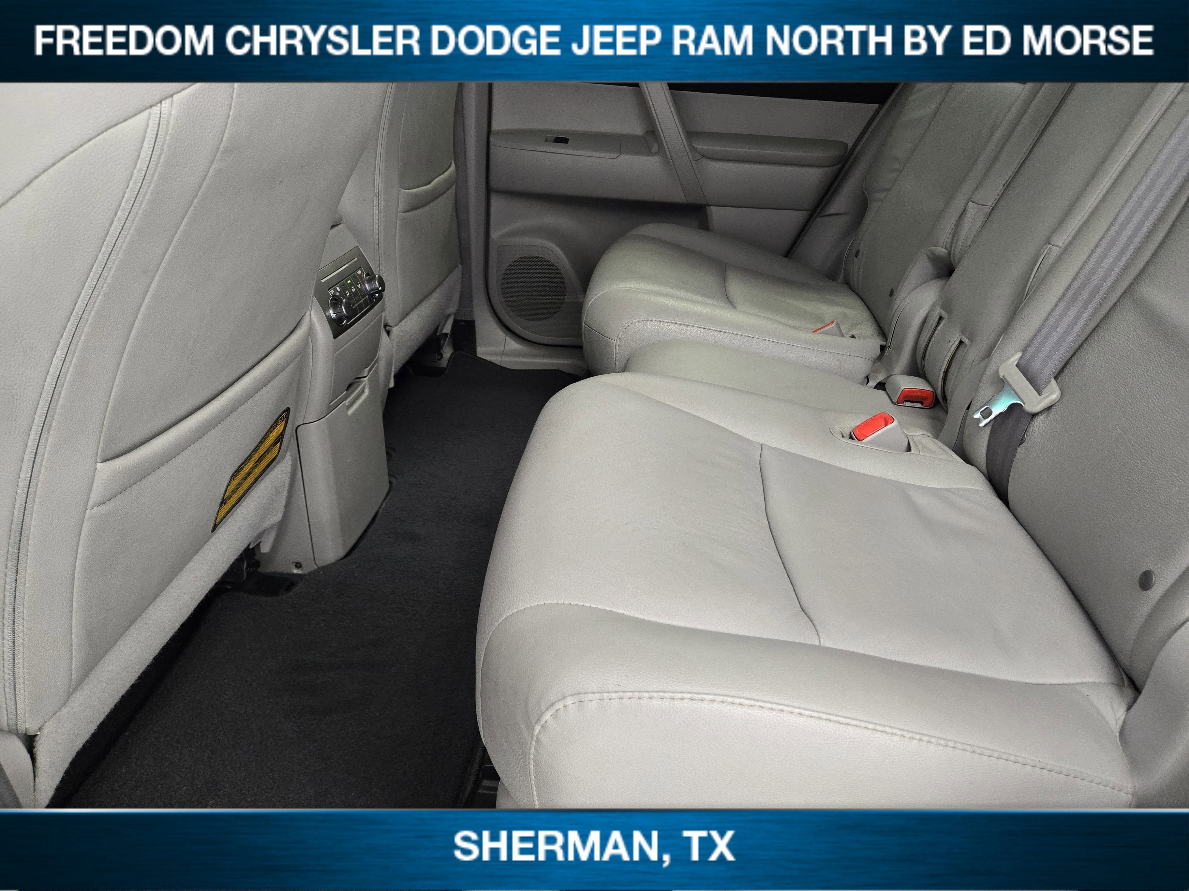 2012 Toyota Highlander SE