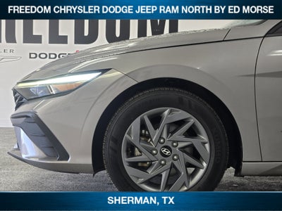 2024 Hyundai Elantra SEL